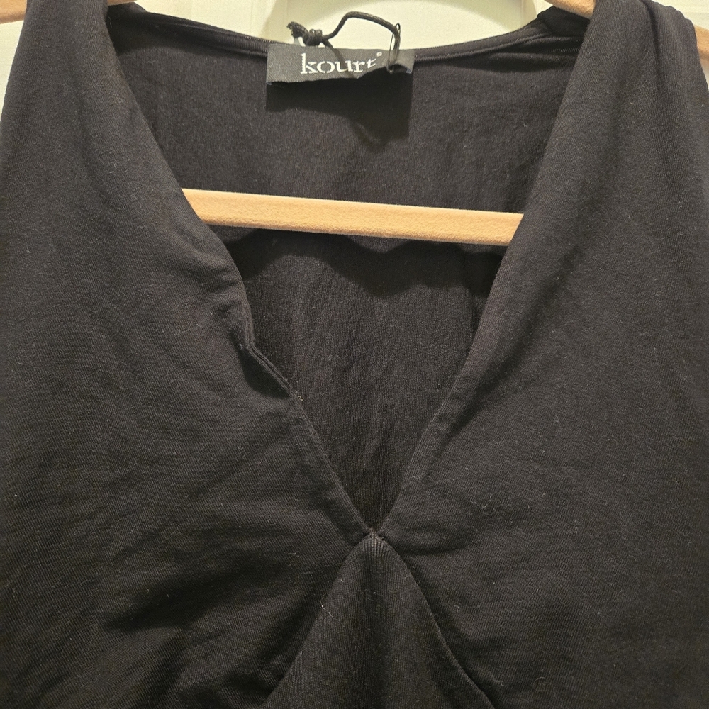 NWT Kourt Sleeveless Top S Black V Neck Bias Cut Stretchy Tank Sexy Flattering - Picture 3 of 8